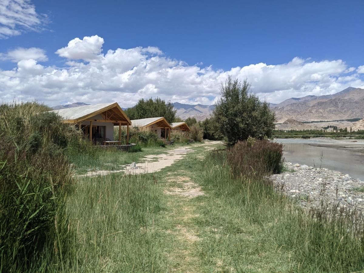 The Indus River Camp Λεχ Εξωτερικό φωτογραφία